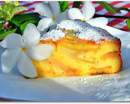 Шарлотка с яблоками без разрыхлителя