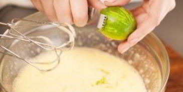 шарлотка с яблоками и лимоном