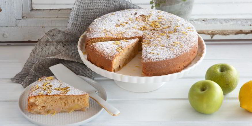 Рецепт шарлотки с яблоками и манкой