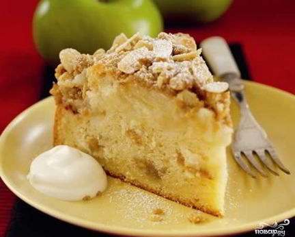 Шарлотка с яблоками в скороварке