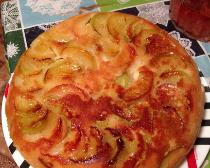 Шарлотка в мультиварке