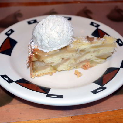 Яблочная шарлотка простая