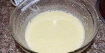 яблочная шарлотка простая