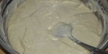 заливная шарлотка с луком