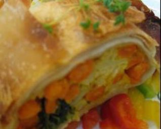 Домашний штрудель с овощной начинкой