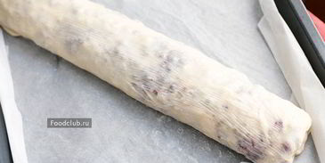 штрудель с черникой