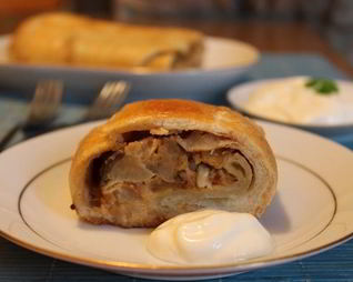 Штрудель с грушами и сыроежками