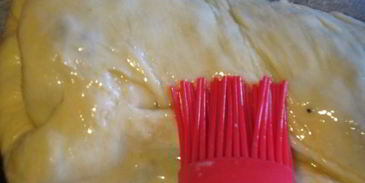 штрудель с грушами, изюмом и маком