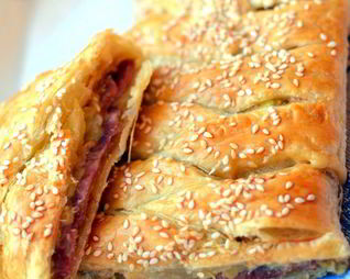 Штрудель с кабачками, ветчиной и сыром