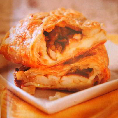 Штрудель с лесными грибами и сыром