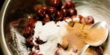 штрудель с творогом и вишней