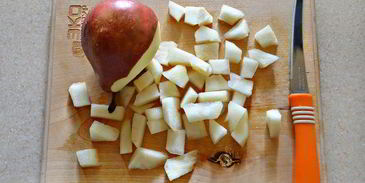 штрудель с творогом, малиной и грушей