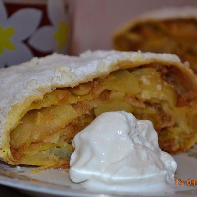 Яблочно-миндальный штрудель