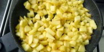 яблочный штрудель из готового слоеного теста