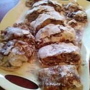 Рецепт Яблочного штруделя с грецкими орехами