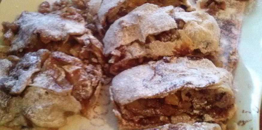 Рецепт яблочного штруделя с грецкими орехами