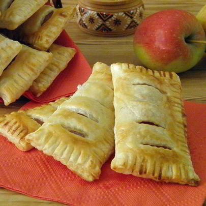 Слойки из слоеного бездрожжевого теста