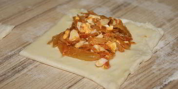 слойки с капустой и яйцом