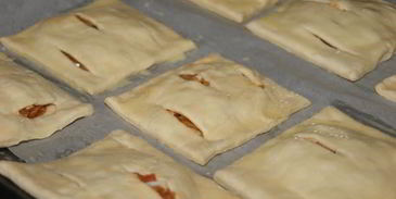 слойки с капустой и яйцом