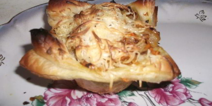 Рецепт слоек с куриной печенью пролиски