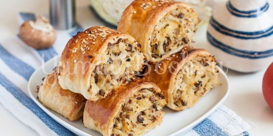 Рецепт слоек с квашеной капустой и грибами