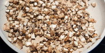 слойки с квашеной капустой и грибами