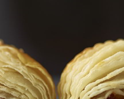 Слойки с мясом в духовке