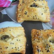 Рецепт Слоек с сыром и морской капустой