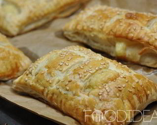 Слойки с сыром