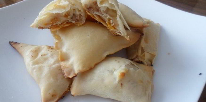 Рецепт слоек с творогом, курагой и орехами