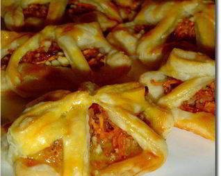 Слойки с тыквенно-ореховой начинкой