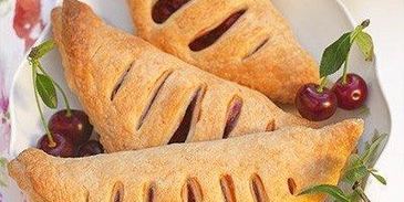 слойки с вишней