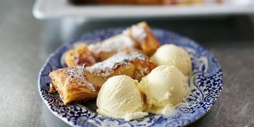 Рецепт слоек с яблоками из бездрожжевого теста