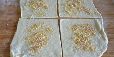 слойки со щавелем