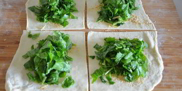 слойки со щавелем