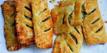 слойки со щавелем