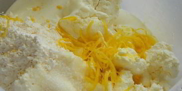 лимонный сырник со сливочной помадкой