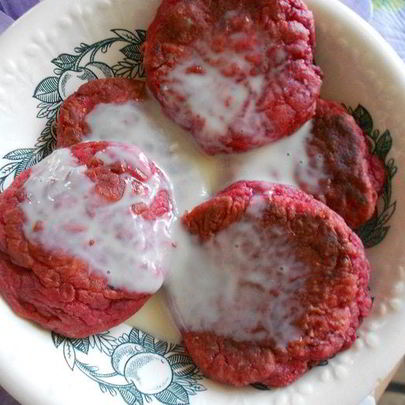 Розовые сырники