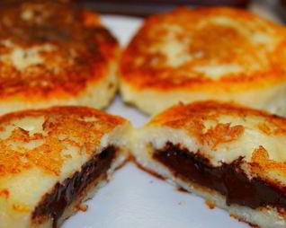 Сырники с шоколадной начинкой