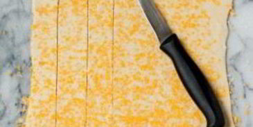 слоеное тесто с сыром