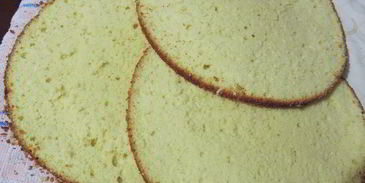 изумительный белый бисквит