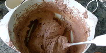 шоколадный торт с бананами