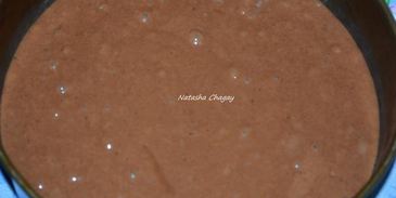 шоколадный торт с орехами