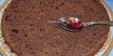 шоколадный торт с орехами