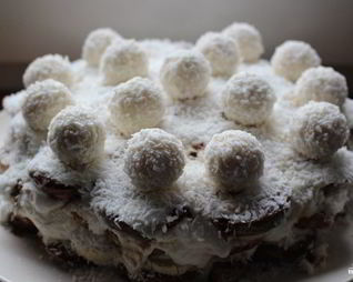 Торт без выпечки с Рафаэлло