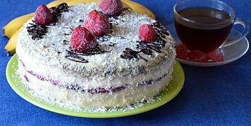 торт клубничный поцелуй