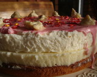 Торт Молочный рай на тарелке