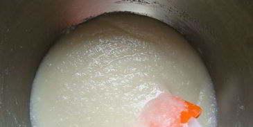 торт молочный рай на тарелке