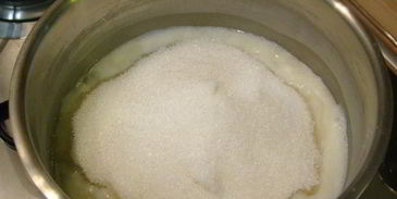 торт молочный рай на тарелке