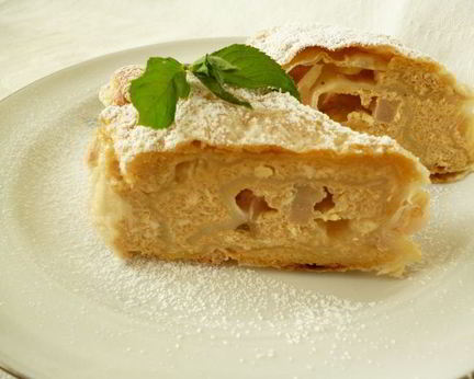 Творожно-грушевый рулет